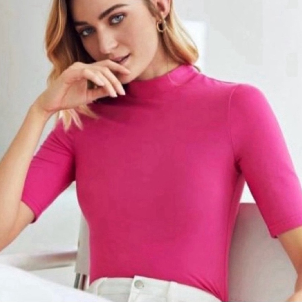Valentine's Day Hot Pink Mock Neck Quarter Sleeve T-Shirt Size Medium